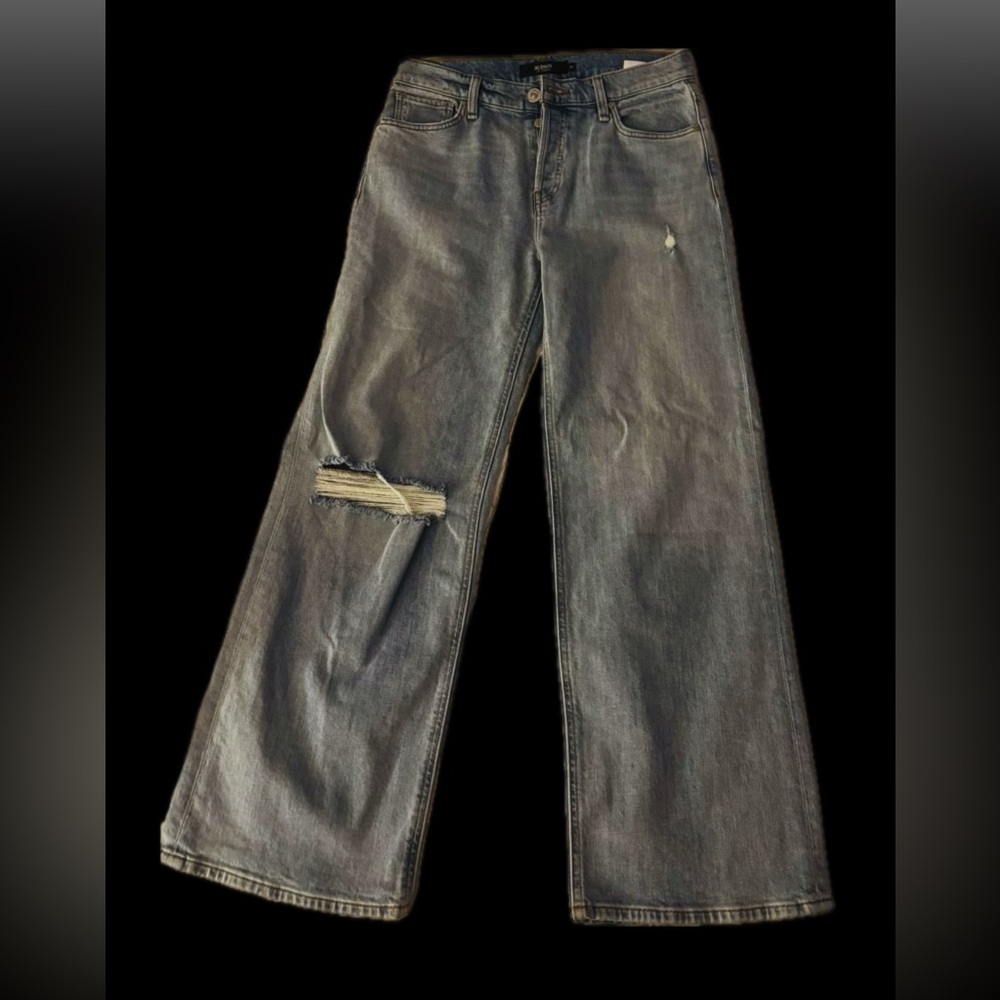 NWT Hudson Light Blue Distressed Women Jeans